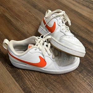 Nike Court Borough Low 2